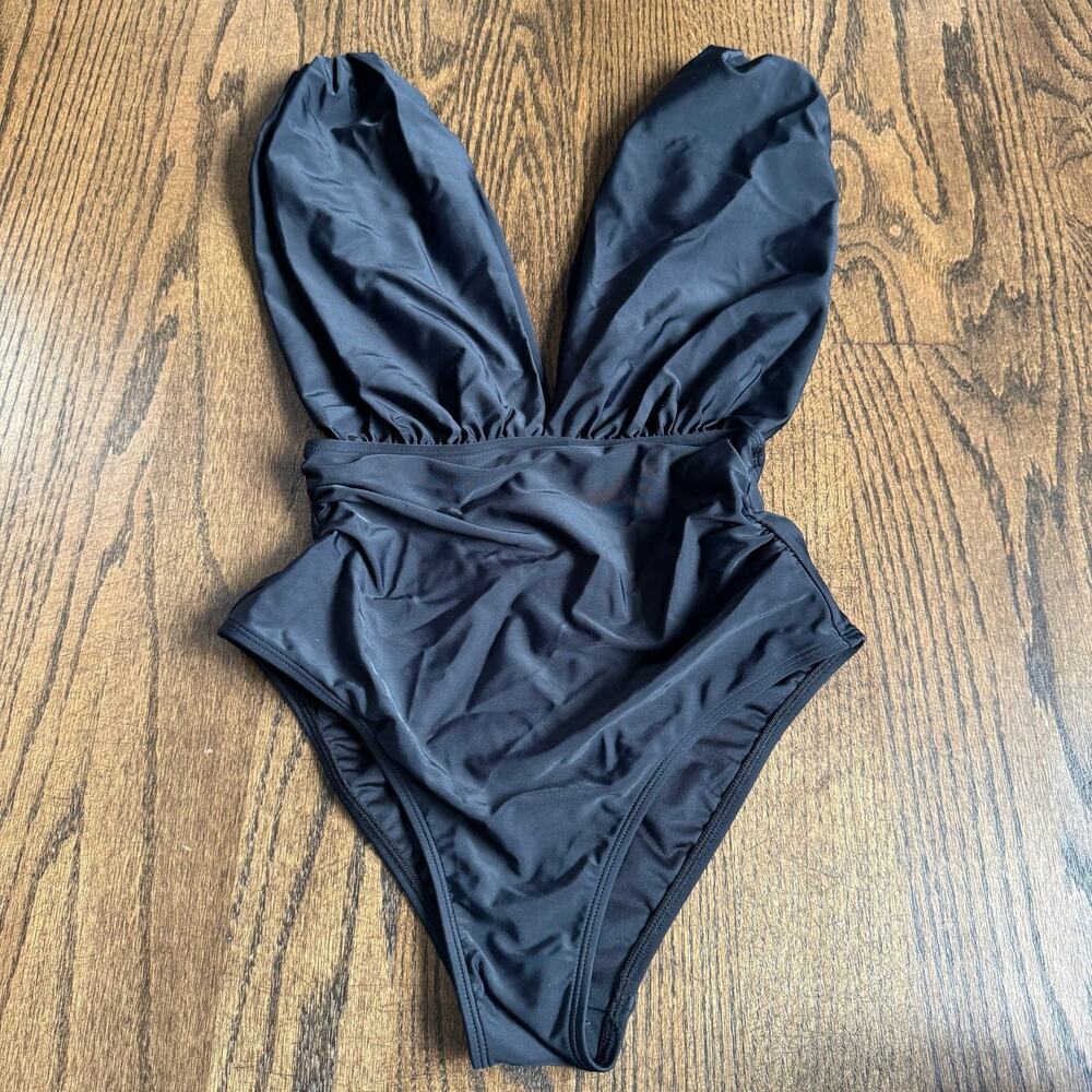 Cupshe Womens Solid Black One Piece Deep V High Cut Leg Swim Suit Size Small